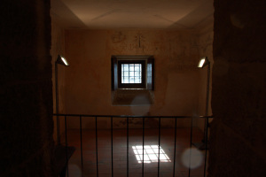 塔の中の監獄